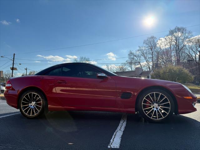 used 2007 Mercedes-Benz SL-Class car, priced at $18,495