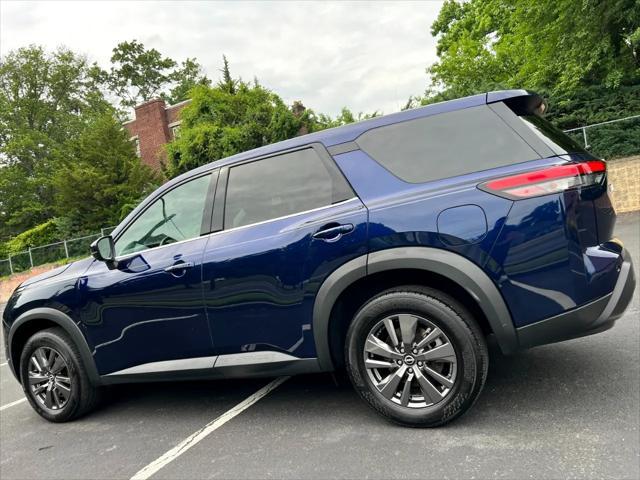 used 2022 Nissan Pathfinder car, priced at $25,995