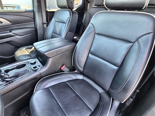 used 2023 Chevrolet Traverse car, priced at $37,498