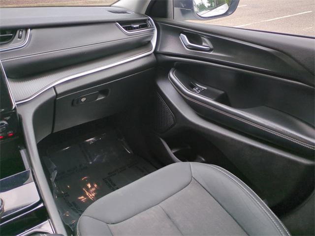 used 2023 Jeep Grand Cherokee car, priced at $26,333