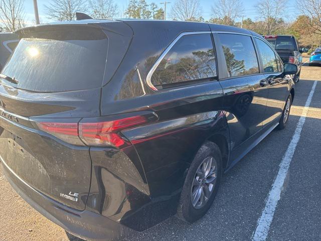 used 2022 Toyota Sienna car, priced at $37,344