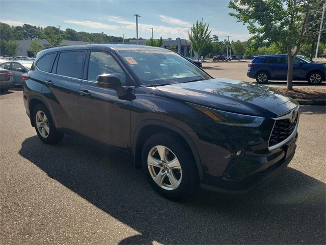used 2021 Toyota Highlander car, priced at $31,995