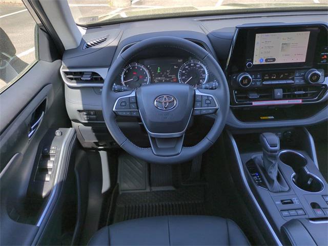 new 2024 Toyota Highlander car, priced at $46,938