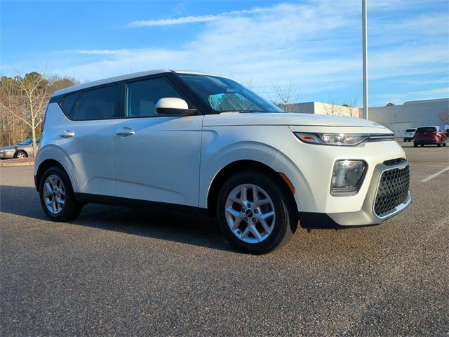 used 2022 Kia Soul car, priced at $16,495