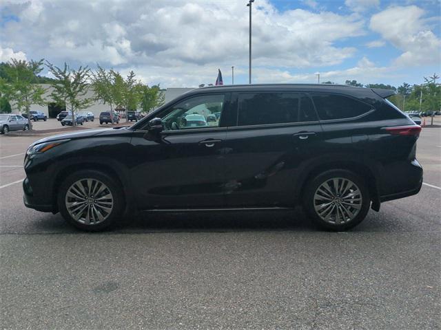 used 2020 Toyota Highlander car, priced at $29,496