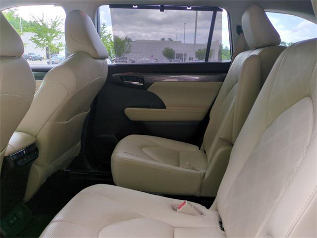 used 2020 Toyota Highlander car, priced at $29,496