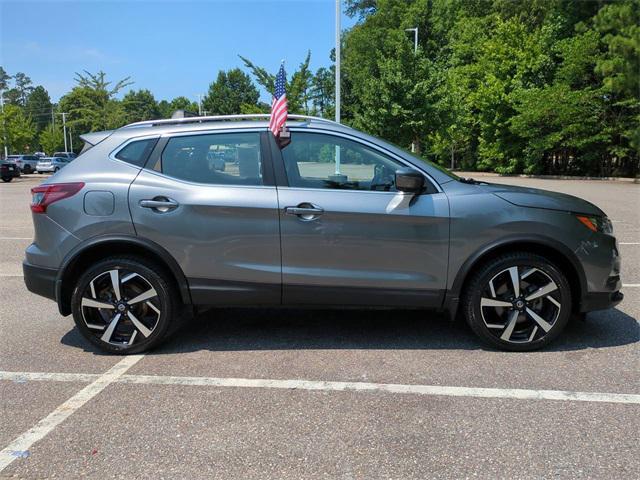 used 2020 Nissan Rogue Sport car, priced at $19,995