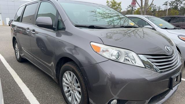 used 2015 Toyota Sienna car, priced at $17,895