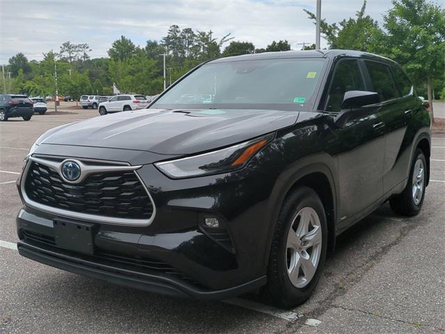 used 2023 Toyota Highlander Hybrid car, priced at $32,995