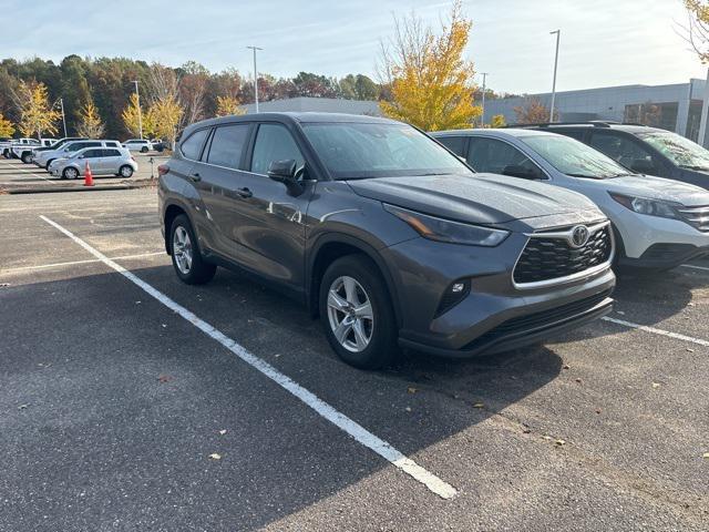 used 2024 Toyota Highlander car, priced at $42,495