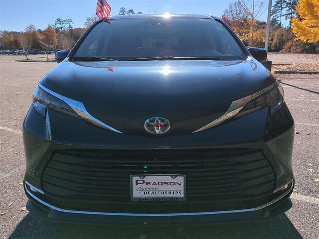 used 2024 Toyota Sienna car, priced at $39,015