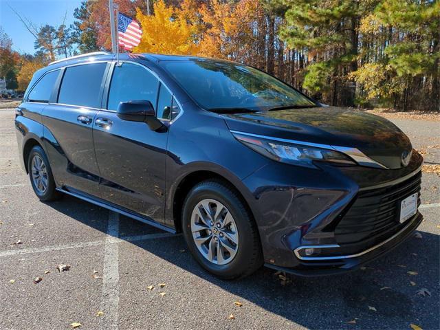 used 2024 Toyota Sienna car, priced at $39,015