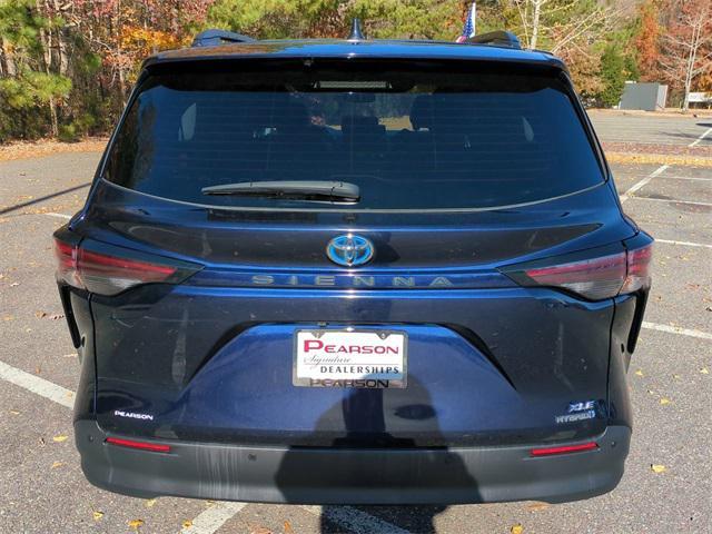 used 2024 Toyota Sienna car, priced at $39,015
