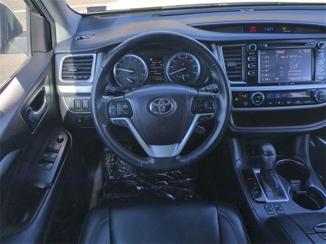 used 2019 Toyota Highlander car, priced at $26,995