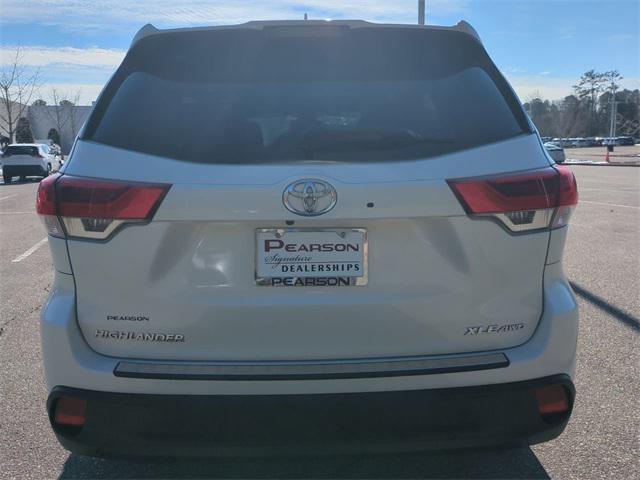 used 2019 Toyota Highlander car, priced at $26,995