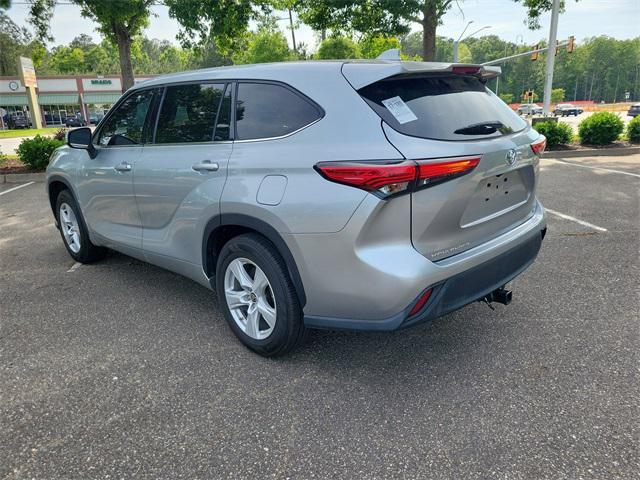used 2021 Toyota Highlander car, priced at $29,995