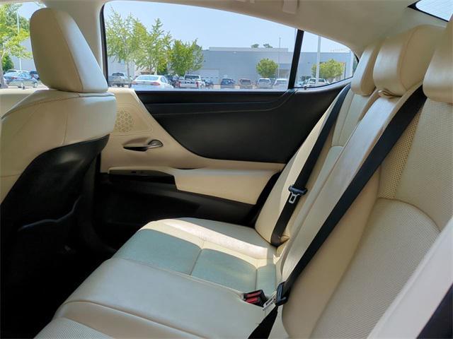 used 2022 Lexus ES 350 car, priced at $29,501