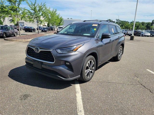 used 2021 Toyota Highlander Hybrid car, priced at $38,350