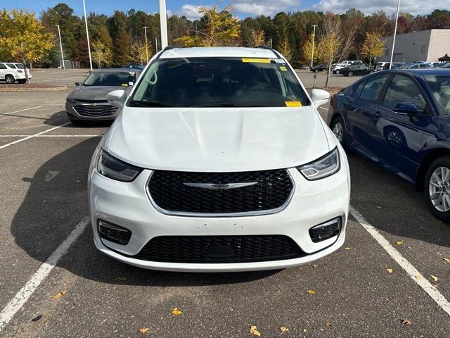 used 2022 Chrysler Pacifica car, priced at $25,995