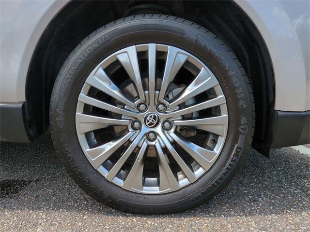 used 2022 Toyota Venza car, priced at $24,886