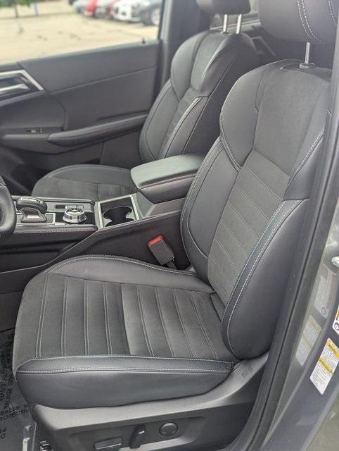 used 2024 Mitsubishi Outlander car, priced at $29,774