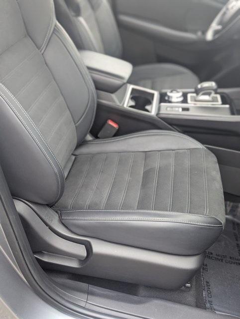 used 2024 Mitsubishi Outlander car, priced at $29,774