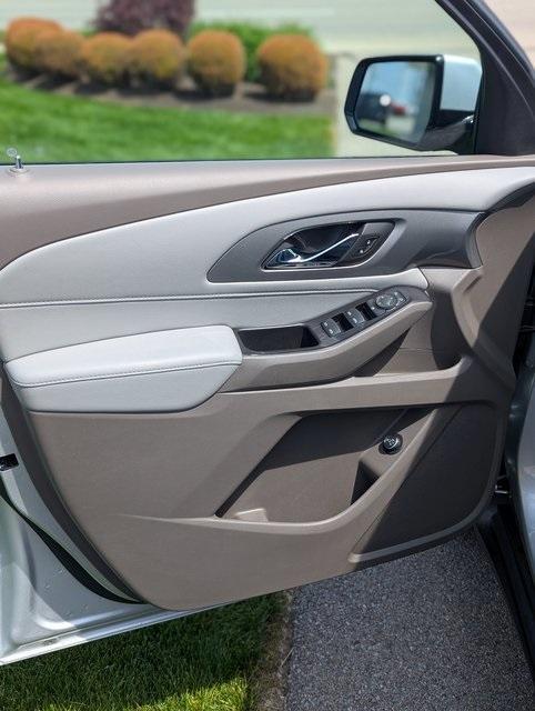 used 2020 Chevrolet Traverse car, priced at $22,654