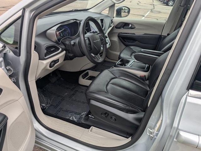 used 2023 Chrysler Pacifica car, priced at $23,052