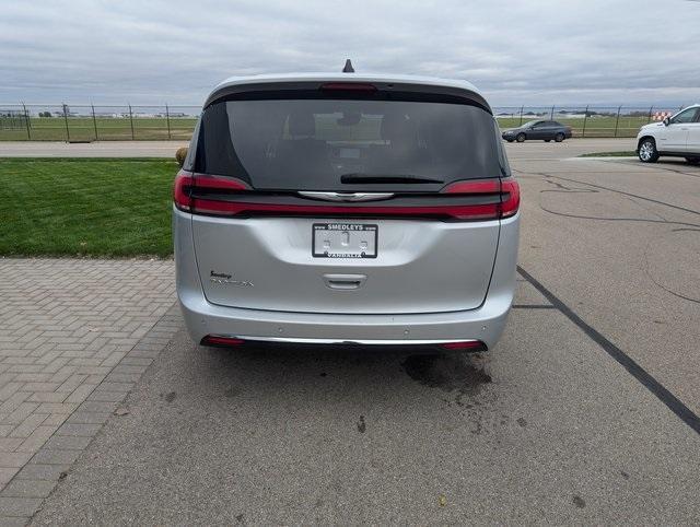 used 2023 Chrysler Pacifica car, priced at $23,052