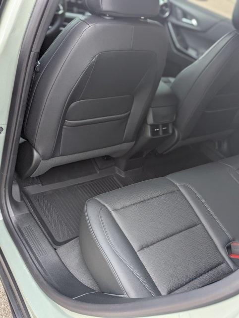 used 2025 Chevrolet Equinox car, priced at $29,142
