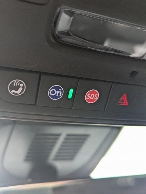 used 2025 Chevrolet Equinox car, priced at $29,142