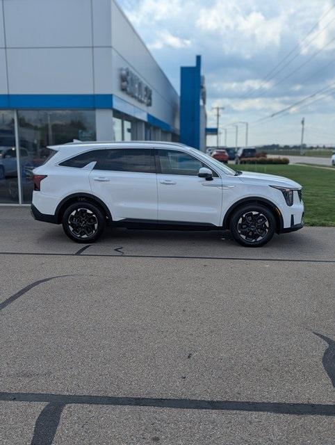 used 2024 Kia Sorento car, priced at $26,839