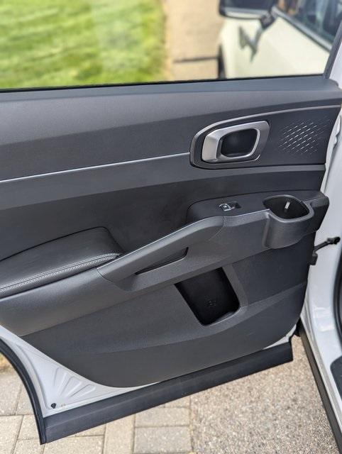 used 2024 Kia Sorento car, priced at $26,839