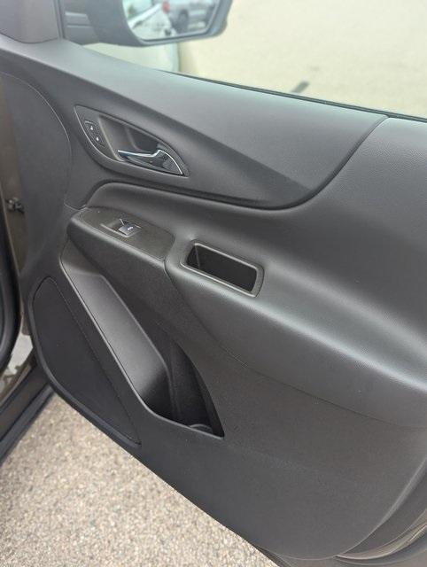 used 2023 Chevrolet Equinox car, priced at $20,962