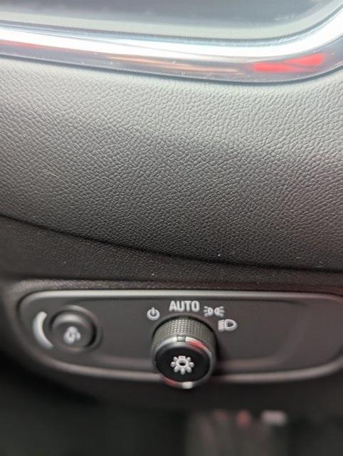 used 2023 Chevrolet Equinox car, priced at $20,962