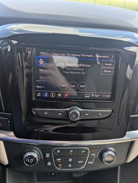 used 2023 Chevrolet Traverse car, priced at $27,724