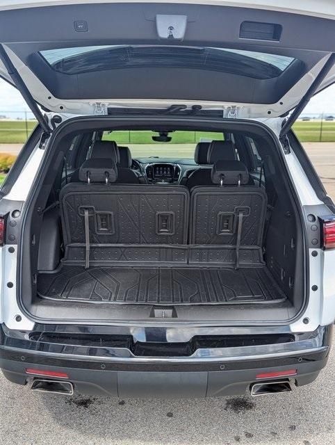 used 2022 Chevrolet Traverse car, priced at $24,764