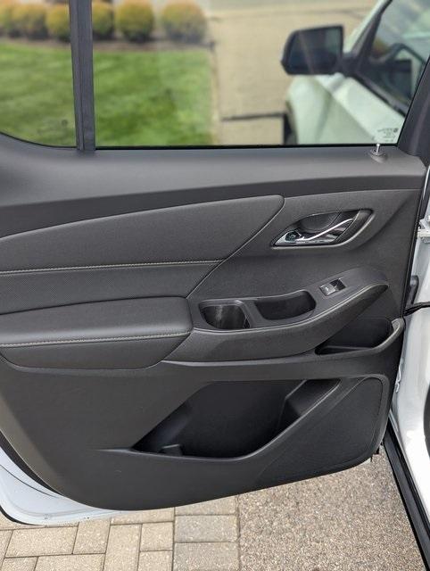 used 2022 Chevrolet Traverse car, priced at $24,764