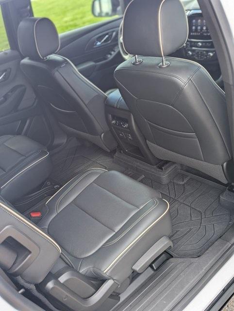 used 2022 Chevrolet Traverse car, priced at $24,764