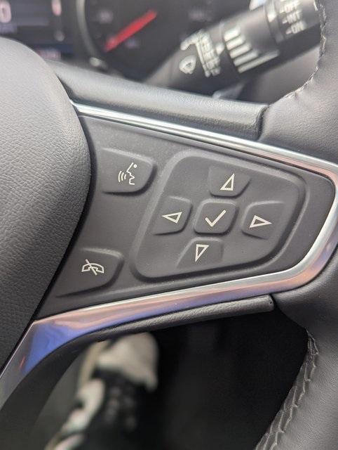 used 2023 Chevrolet Equinox car, priced at $22,242