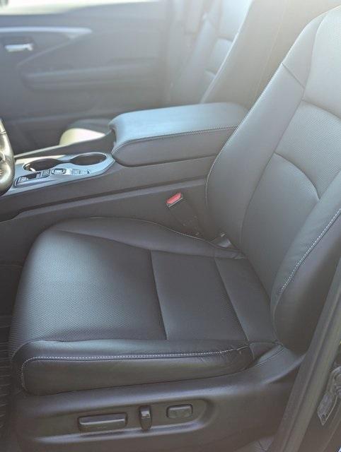 used 2024 Honda Ridgeline car, priced at $32,190