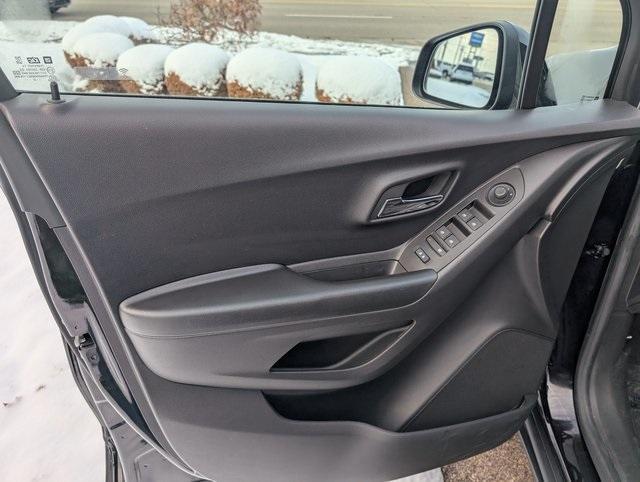 used 2022 Chevrolet Trax car, priced at $18,801