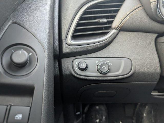 used 2022 Chevrolet Trax car, priced at $18,801