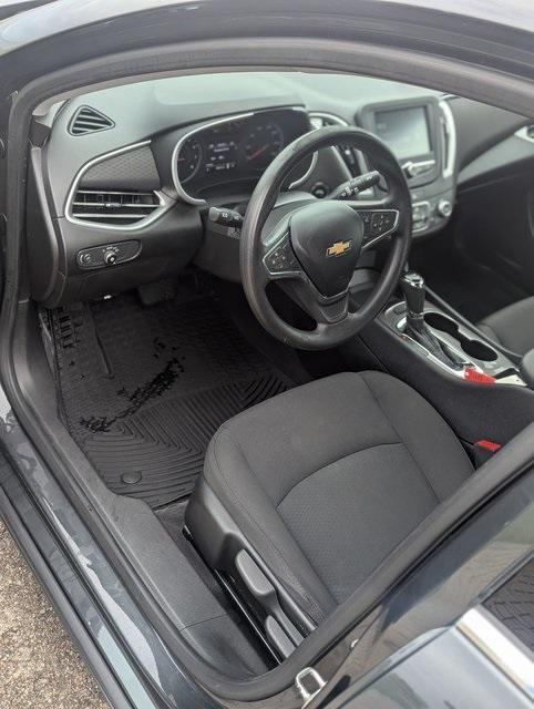 used 2018 Chevrolet Malibu car, priced at $12,031