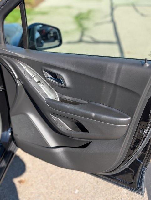 used 2022 Chevrolet Trax car, priced at $18,686