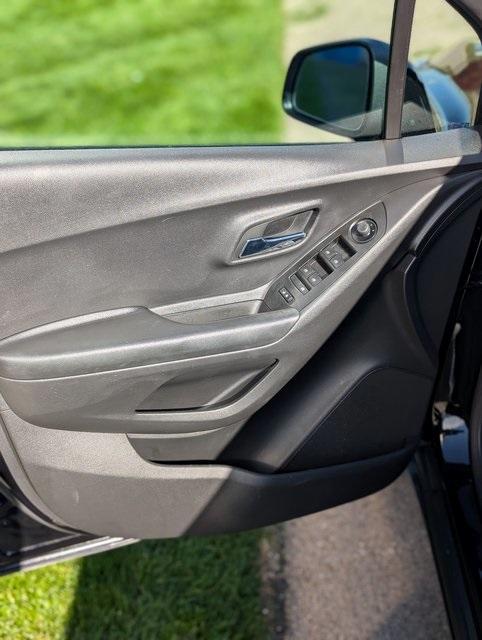 used 2022 Chevrolet Trax car, priced at $18,686