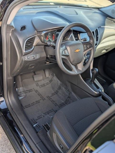 used 2022 Chevrolet Trax car, priced at $18,686