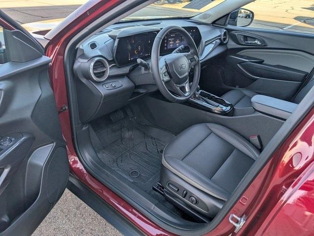 used 2024 Chevrolet Trax car, priced at $23,047