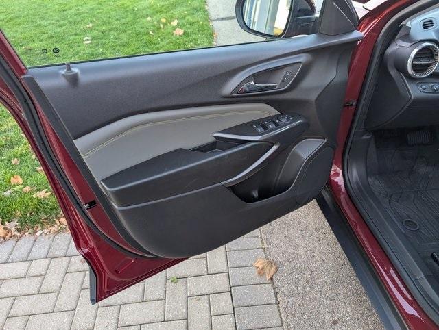 used 2024 Chevrolet Trax car, priced at $23,047