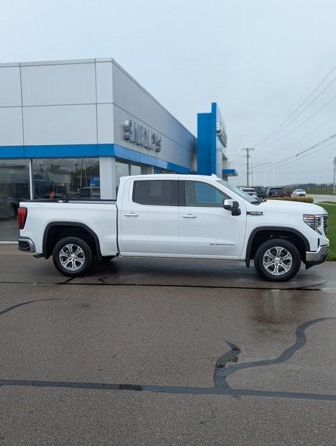 used 2024 GMC Sierra 1500 car, priced at $40,402